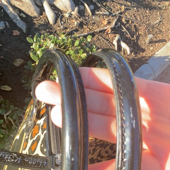 Y2K Loungefly HELLO KITTY BOWLER BAG DOME Leopard SATCHEL CARRYALL WEEKENDER - Picture 4 of 10